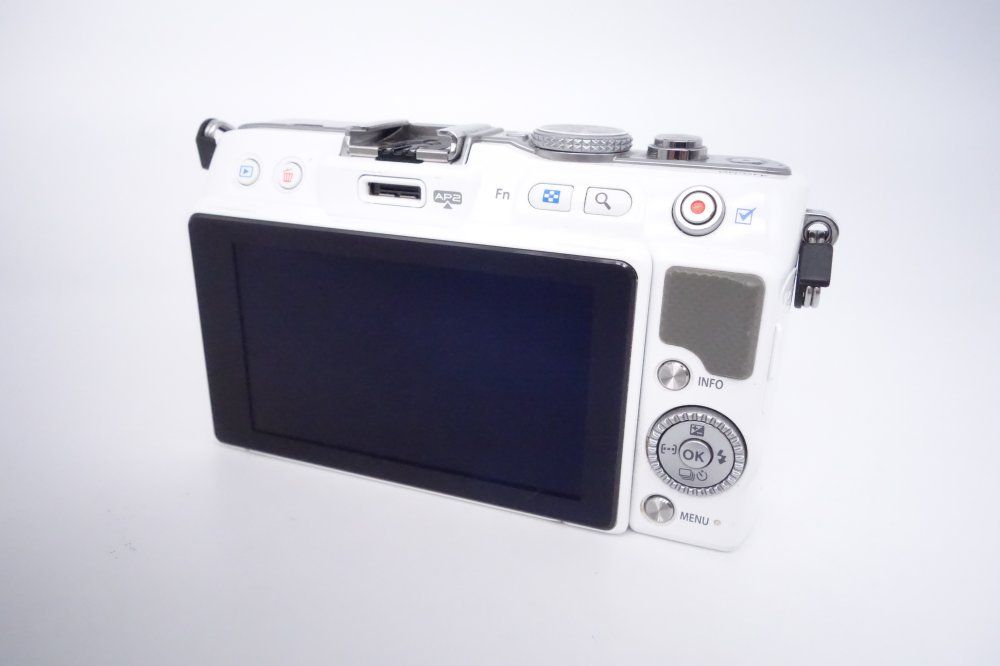 オリンパス OLYMPUS ミラーレス一眼 PEN Lite E-PL3 ボディ ホワイト