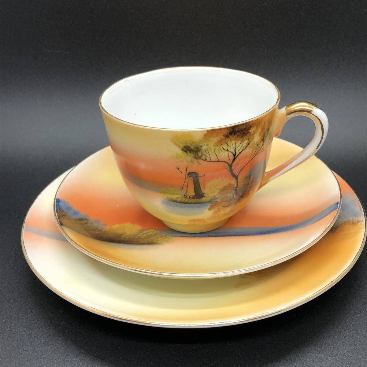 最終処分特価　オールドノリタケ　湖畔　持ち手付きトレイ　マルキ印 オールドノリタケ 夕暮 湖畔風景 キャビネットトリオ マルキ印 芸術的