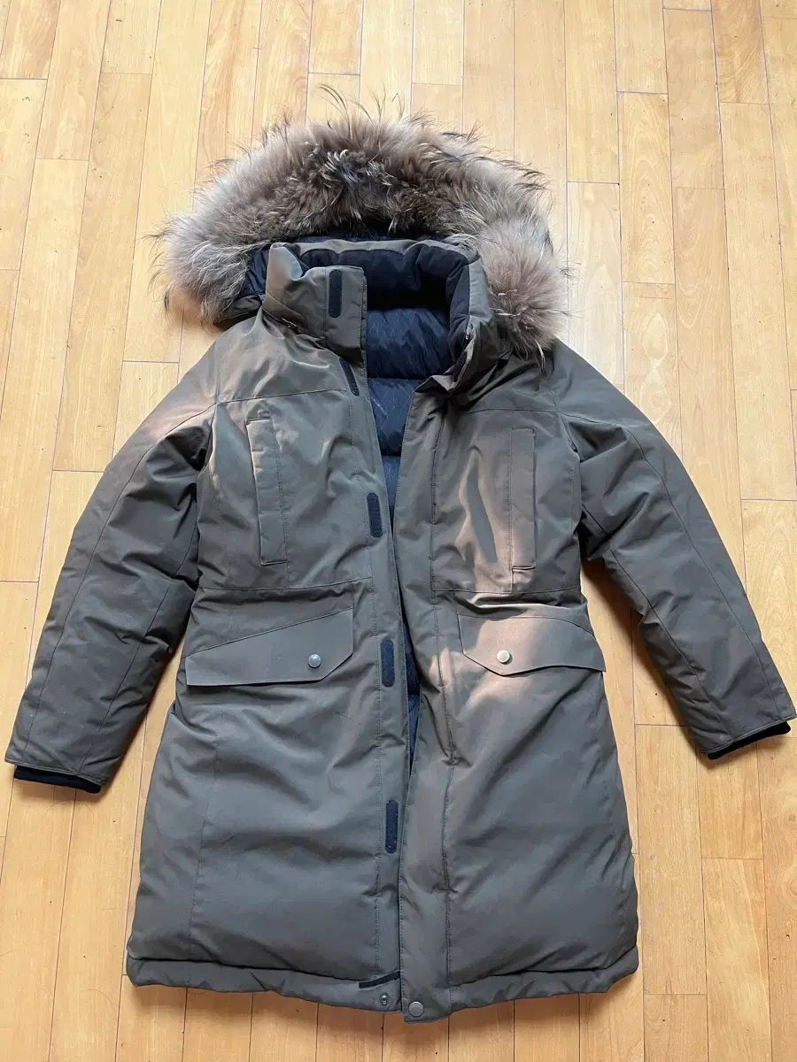 コーロンスポーツ アンタークティカ レディース ダウン カーキ 95