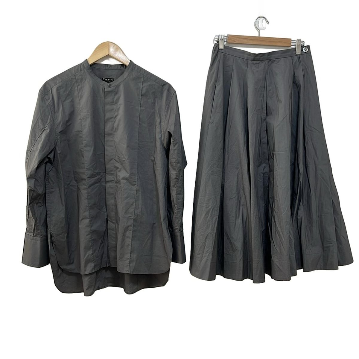 VERMEIL par iena ヴェルメイユ パー イエナ スカートセットアップ レディース ダークグレー