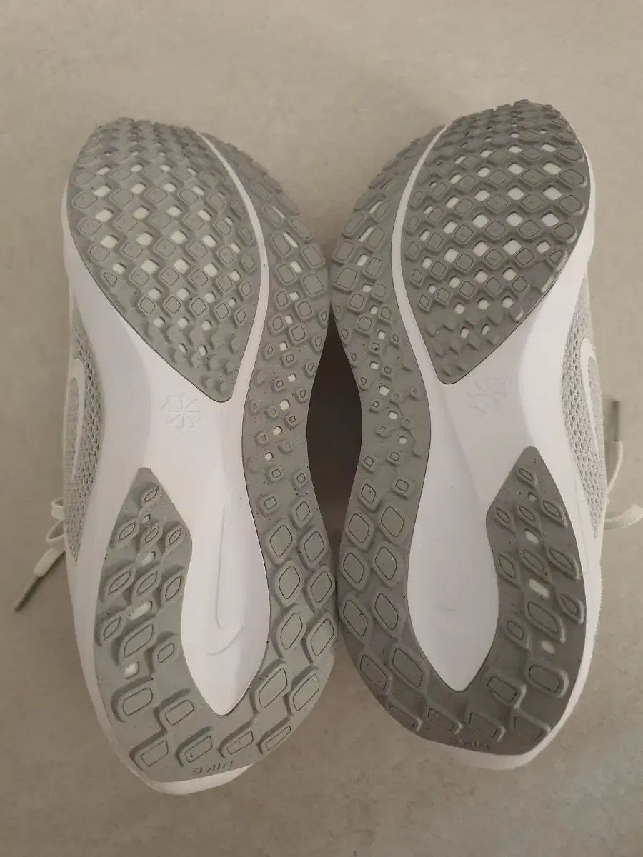 ランニングシューズ