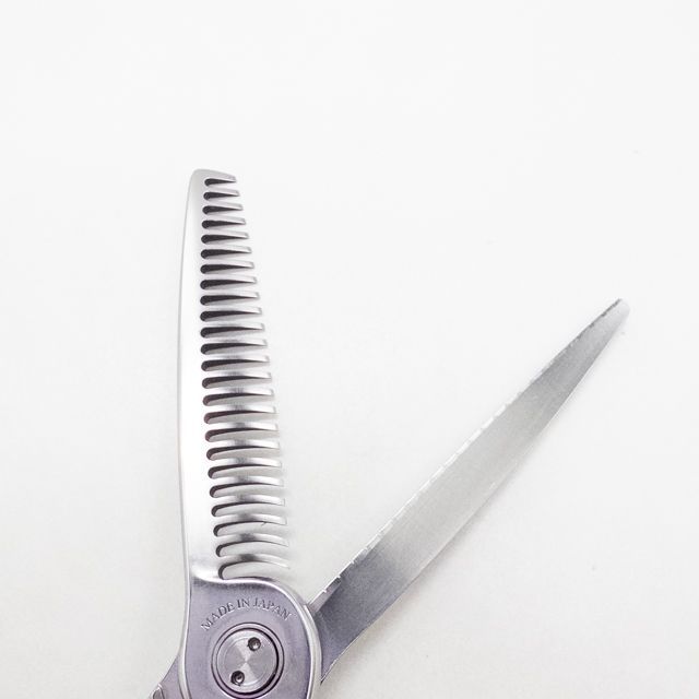 トギノンTOGINON】プレミアムクイーンスター5.8 メガネ シザー