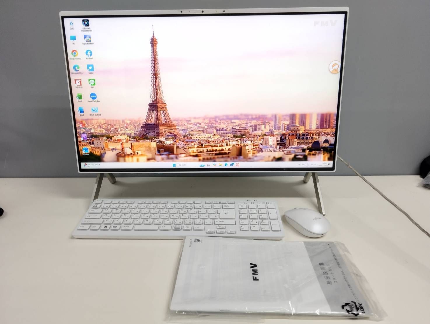 中古良品 一体型パソコン 富士通 WF1/H3 Windows11+office core i7-1260P/爆速SSD512GB+HDD2TB/メモリ16GB/無線内蔵/DVDマルチ/23.8インチ 中古良品 一体型パソコン 富士通 WF1/H3 Windows11+office core i7