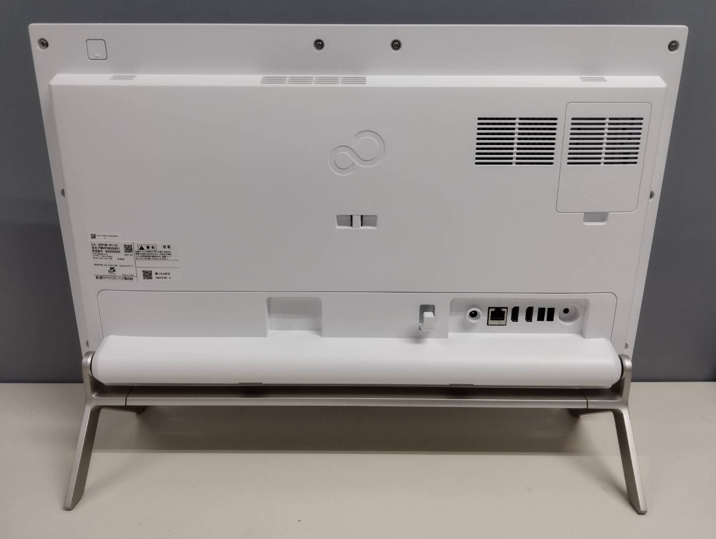 中古良品 一体型パソコン 富士通 WF1/H3 Windows11+office core i7