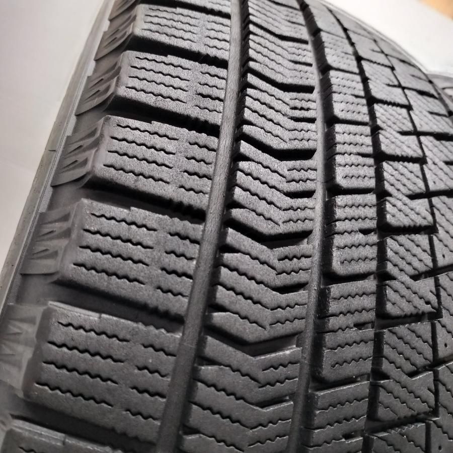 ◇配送先指定あり◇ ＜希少！ スタッドレス 2本＞ 225/55R17
