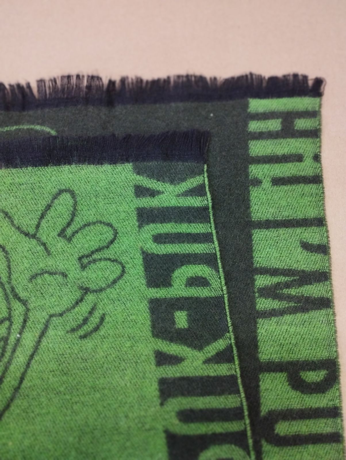 W&LT パクパクくんデザイン マフラー D15539】ウォルターヴァンベイレンドンク パクパクくん PUK-PUK