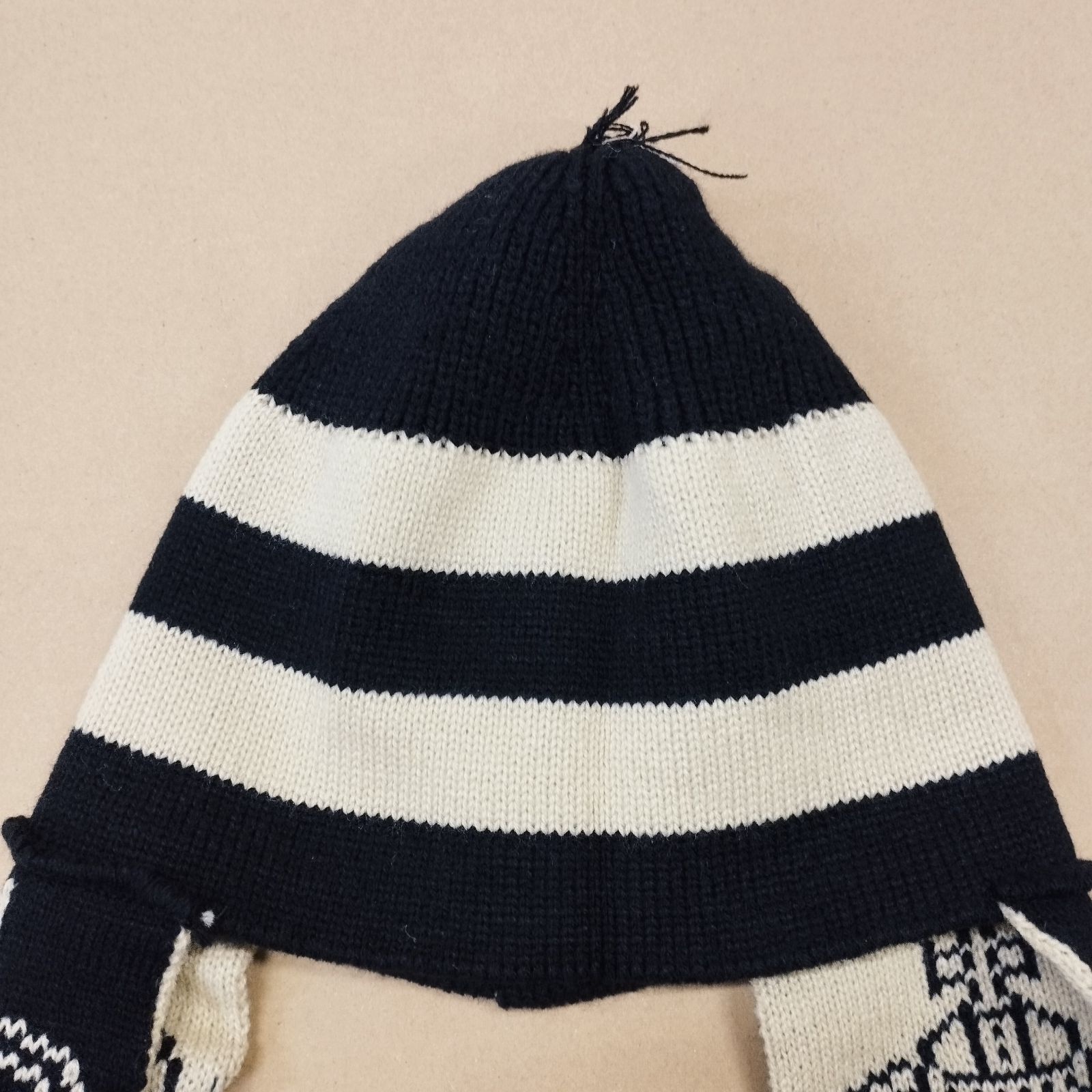 D15363】ヴィヴィアンウエストウッド 耳当て付きニット帽 Vivienne