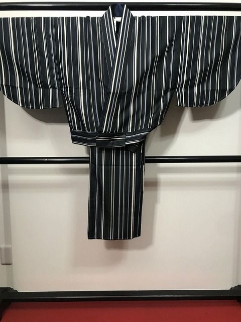 Lサイズ 小紋 化繊 濃紺地に縞模様 二部式