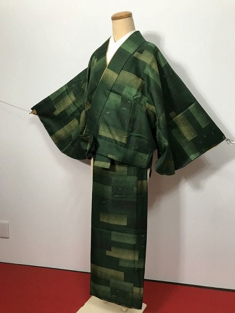 Mサイズ 小紋 化繊 グリーン地に格子模様 二部式