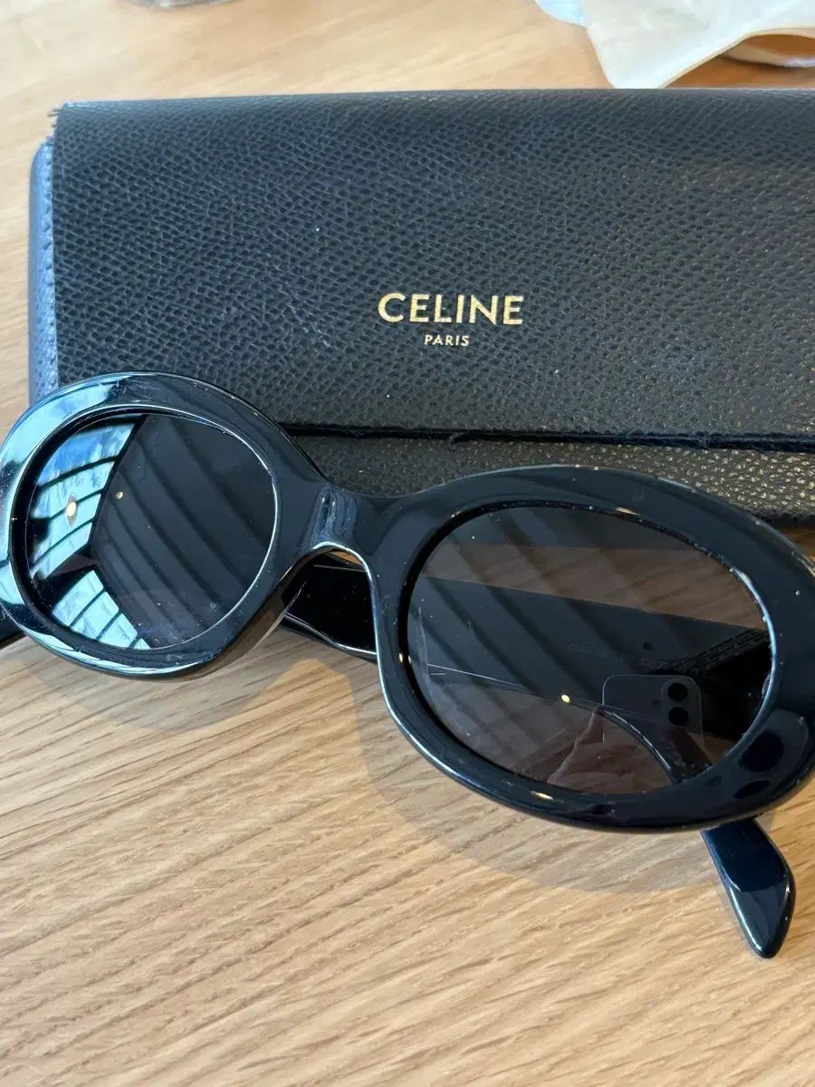 セリーヌ アセテート トリオンフ 01 サングラス ブラック - メルカリ