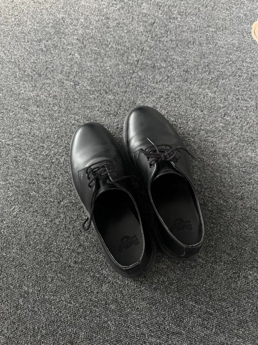 DR MARTENS ドクターマーチン ウール モノ 260