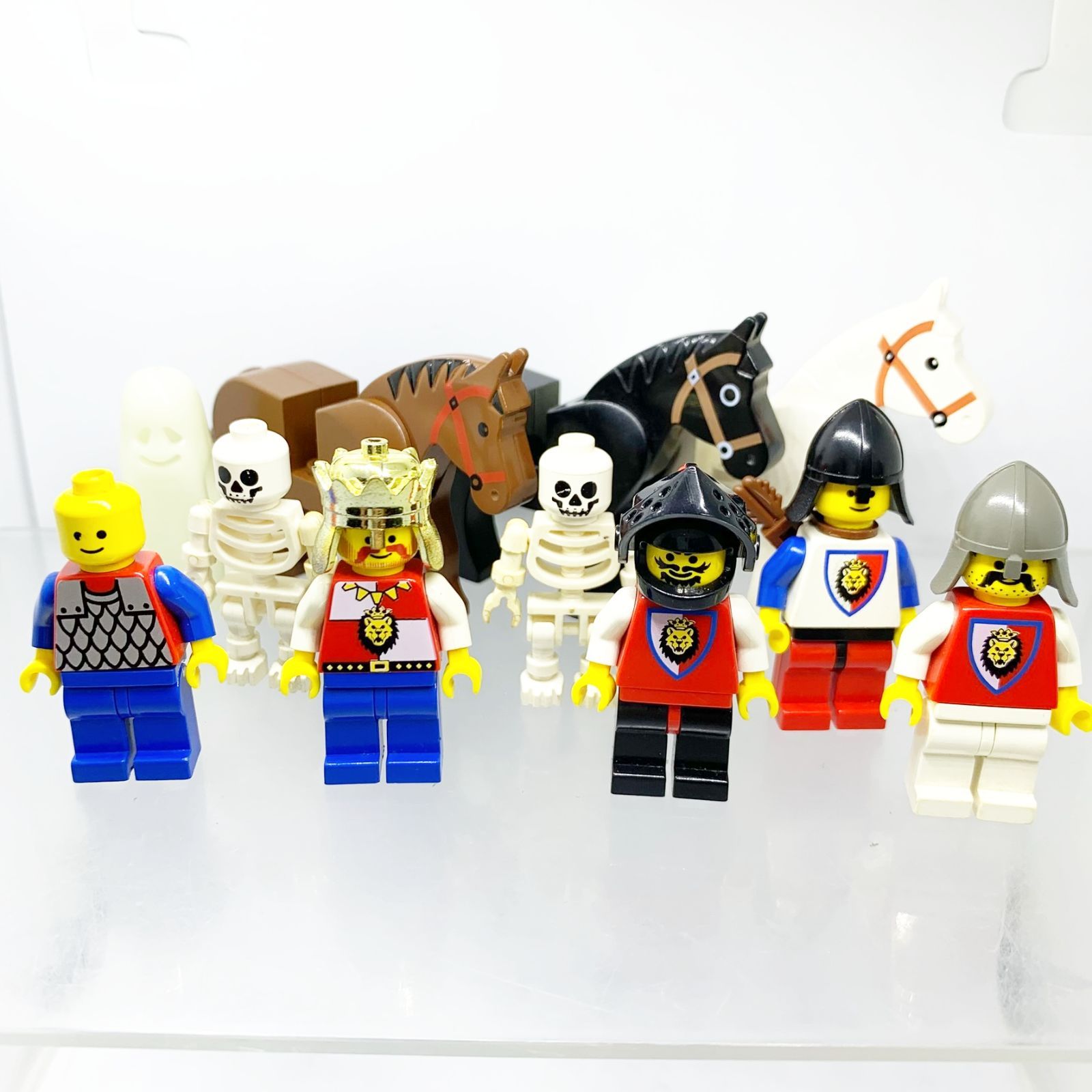 LEGO】ミニフィグ お城シリーズ 7体 +馬3頭 - メルカリ