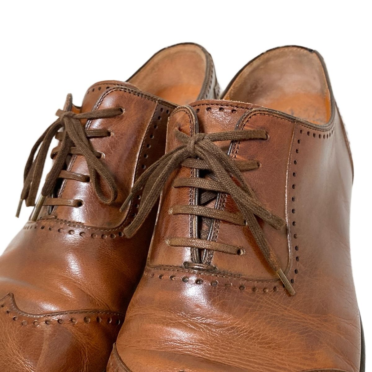 ダークブラウン