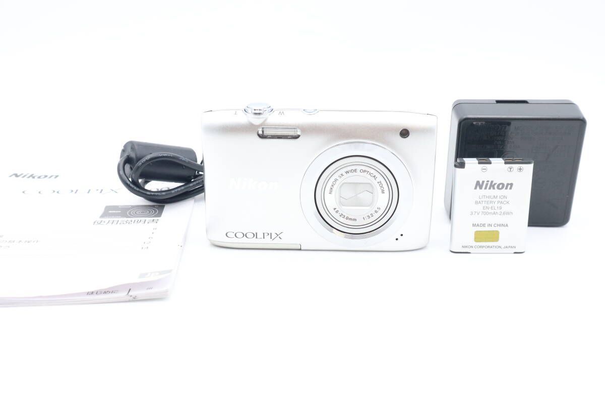 Nikon COOLPIX A100 ニコン コンパクトデジタルカメラ シルバー