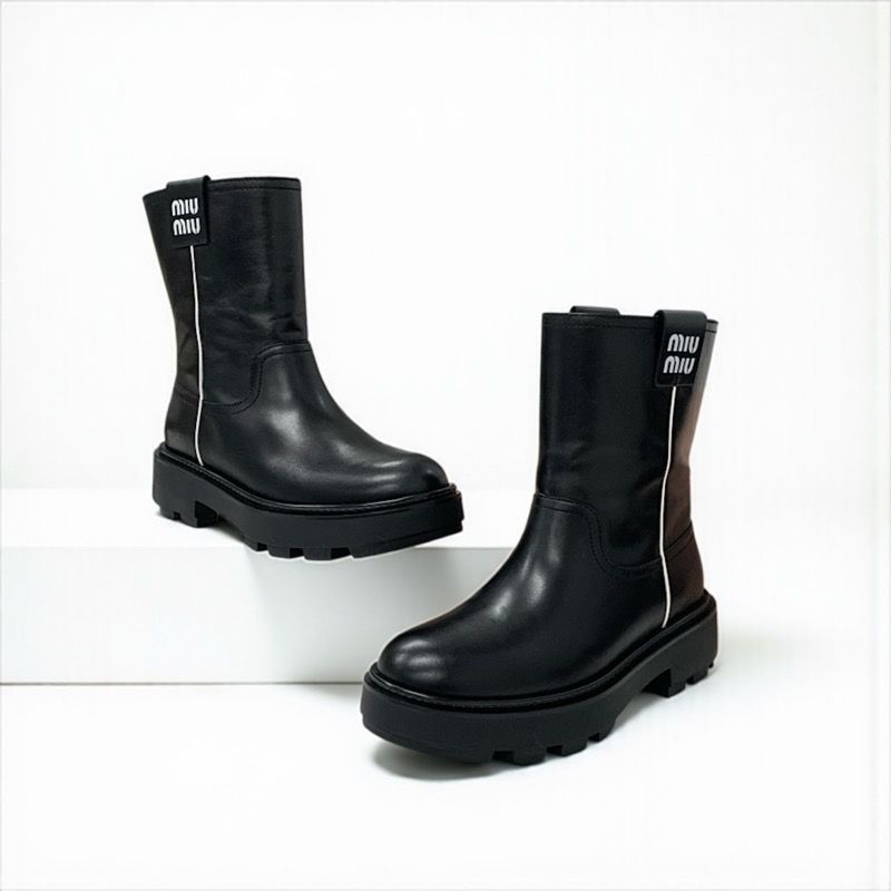 ミュウミュウ MIUMIU ブーツ ショートブーツ 靴 シューズ レザー
