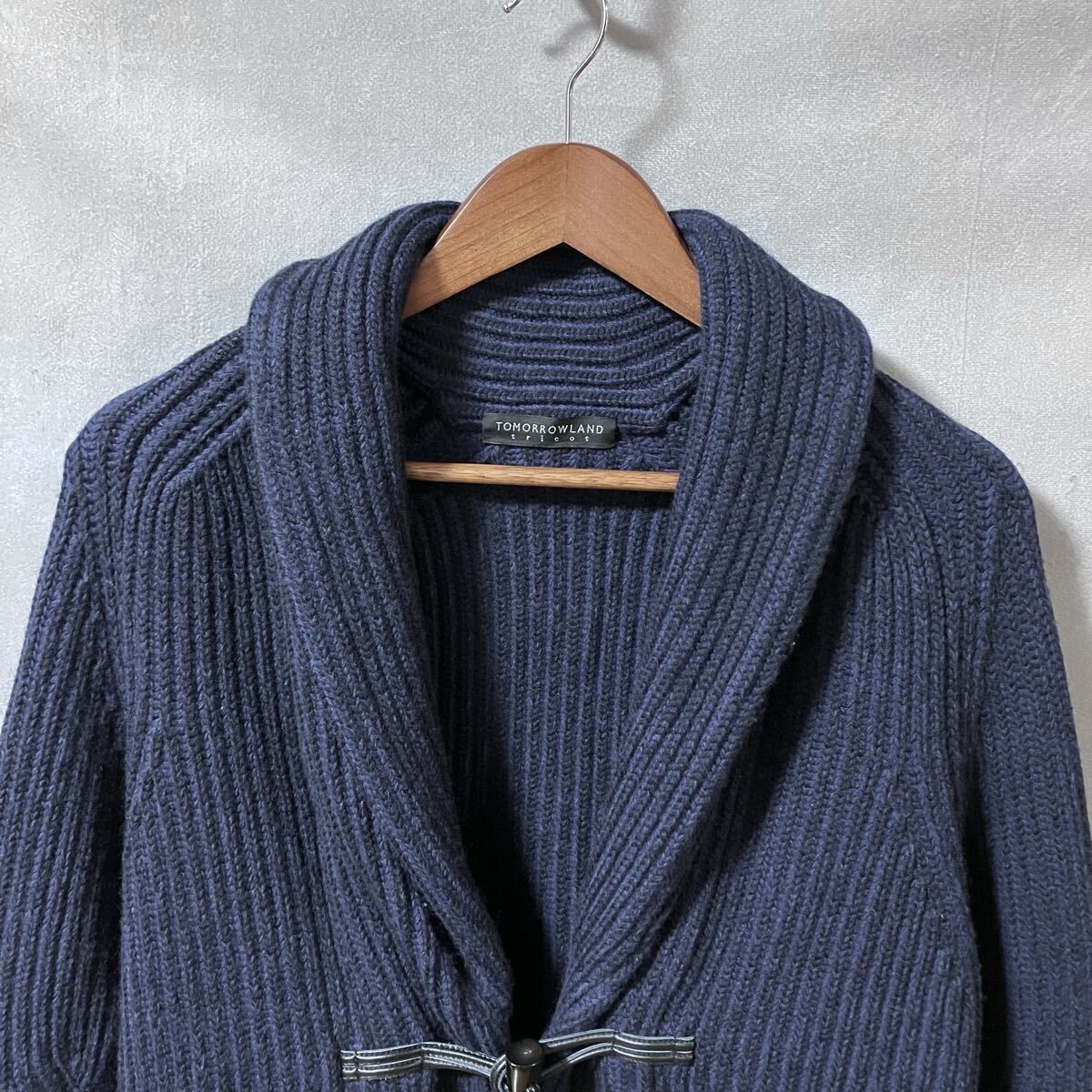 TOMORROWLAND ボタン付きカーディガン 青 TOMORROWLAND