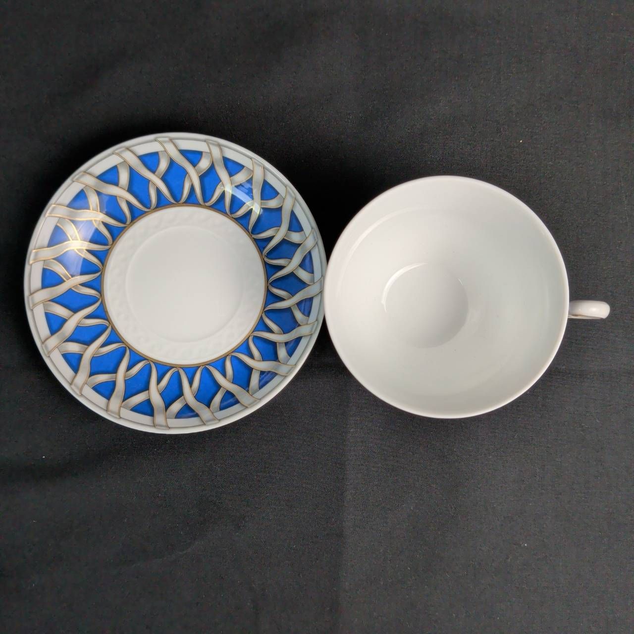 カップ＆ソーサ―