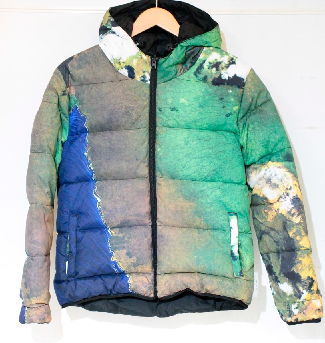 MINOTAUR / ダウンジャケット/S/ポリエステル/マルチカラー/総柄 中古】 MINOTAUR メンズダウンジャケット S MINOTAUR×JAXA