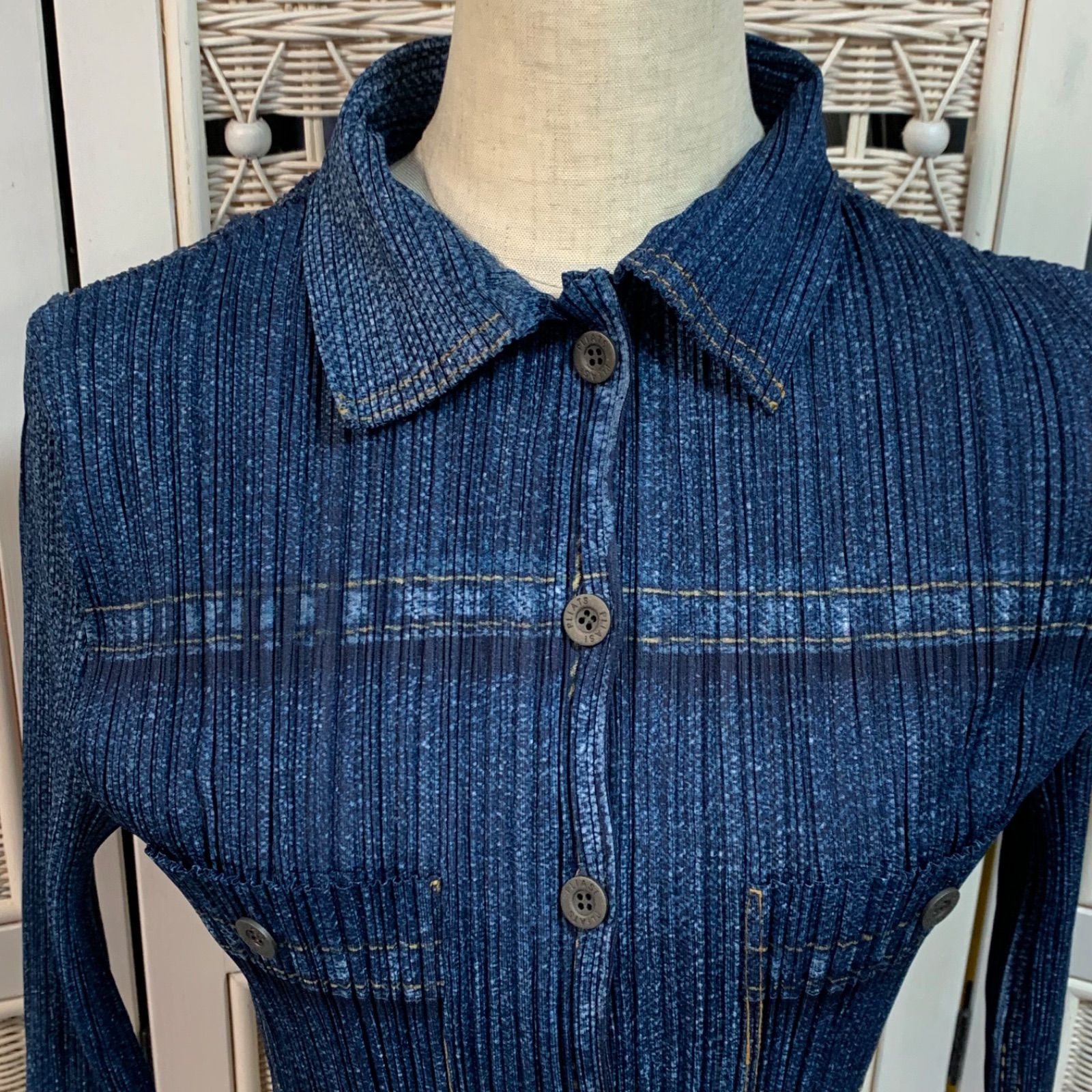 イッセイミヤケ PLEATS PLEASE シャツ ブラウス デニム転写 美品】ISSEY MIYAKE イッセイミヤケ PLEATS PLEASE プリーツプリーズ