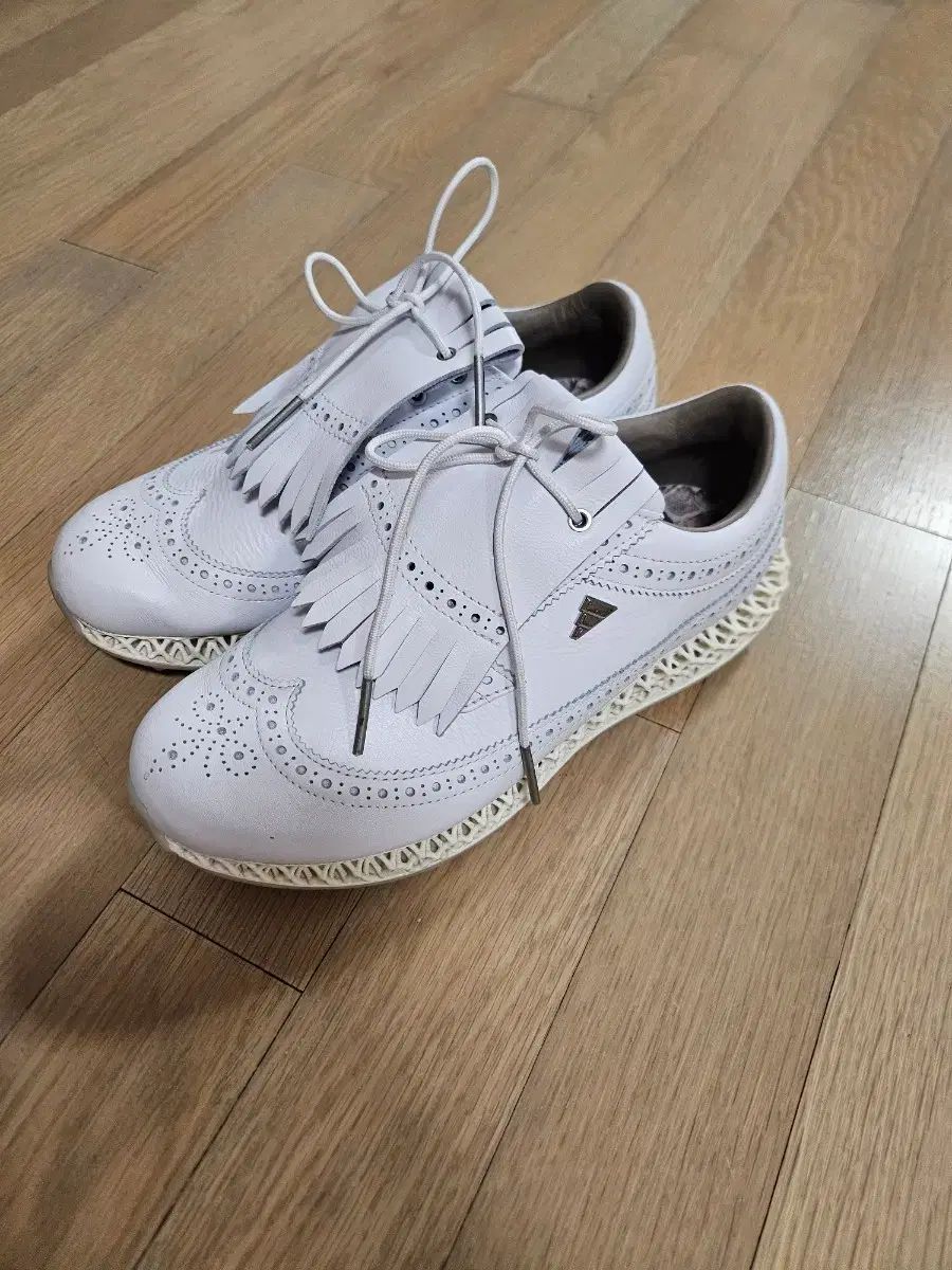 アディダス レディースゴルフシューズ 230