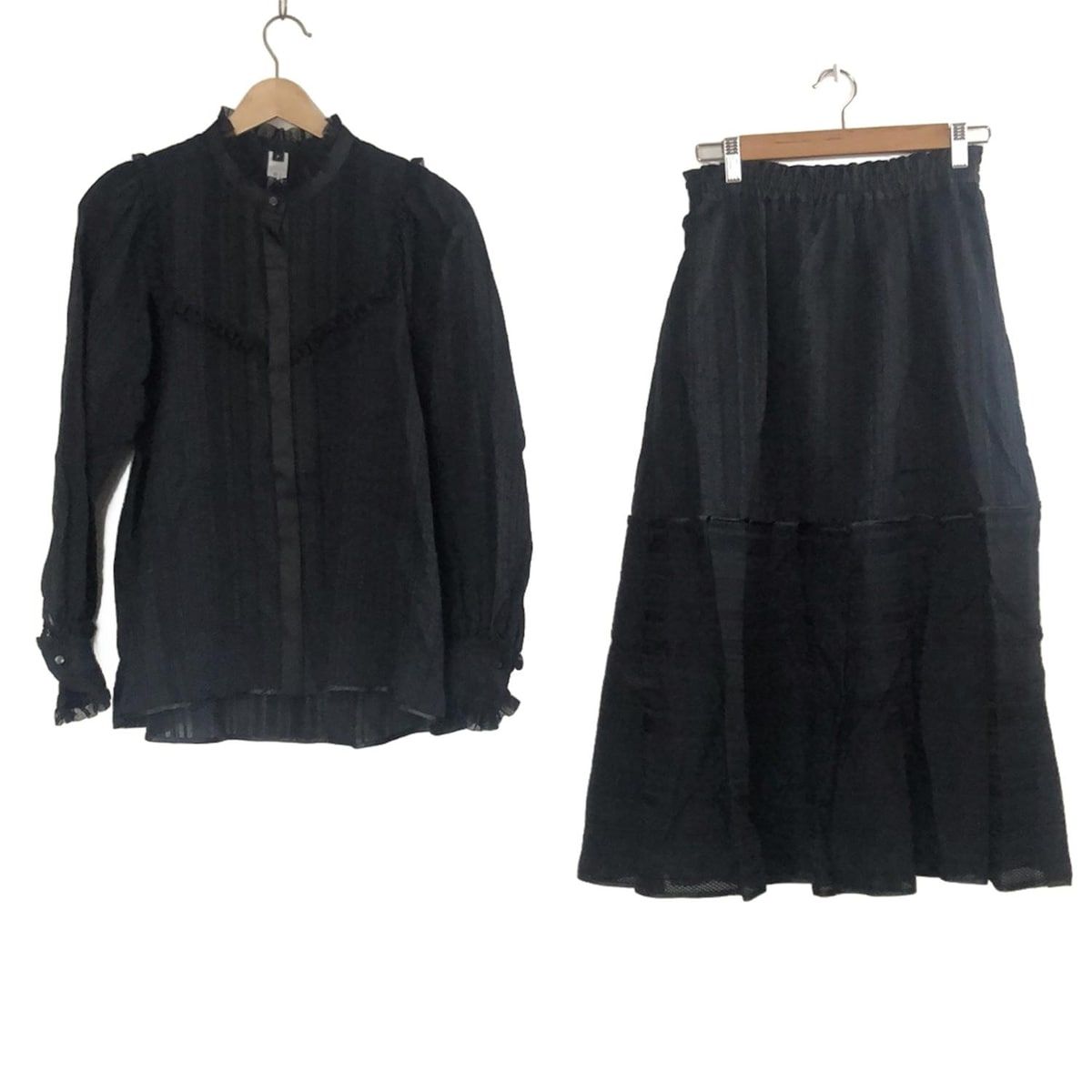 CHONO チョノ スカートセットアップ レディース - 黒 ストライプ プリーツ ウエストゴム レース