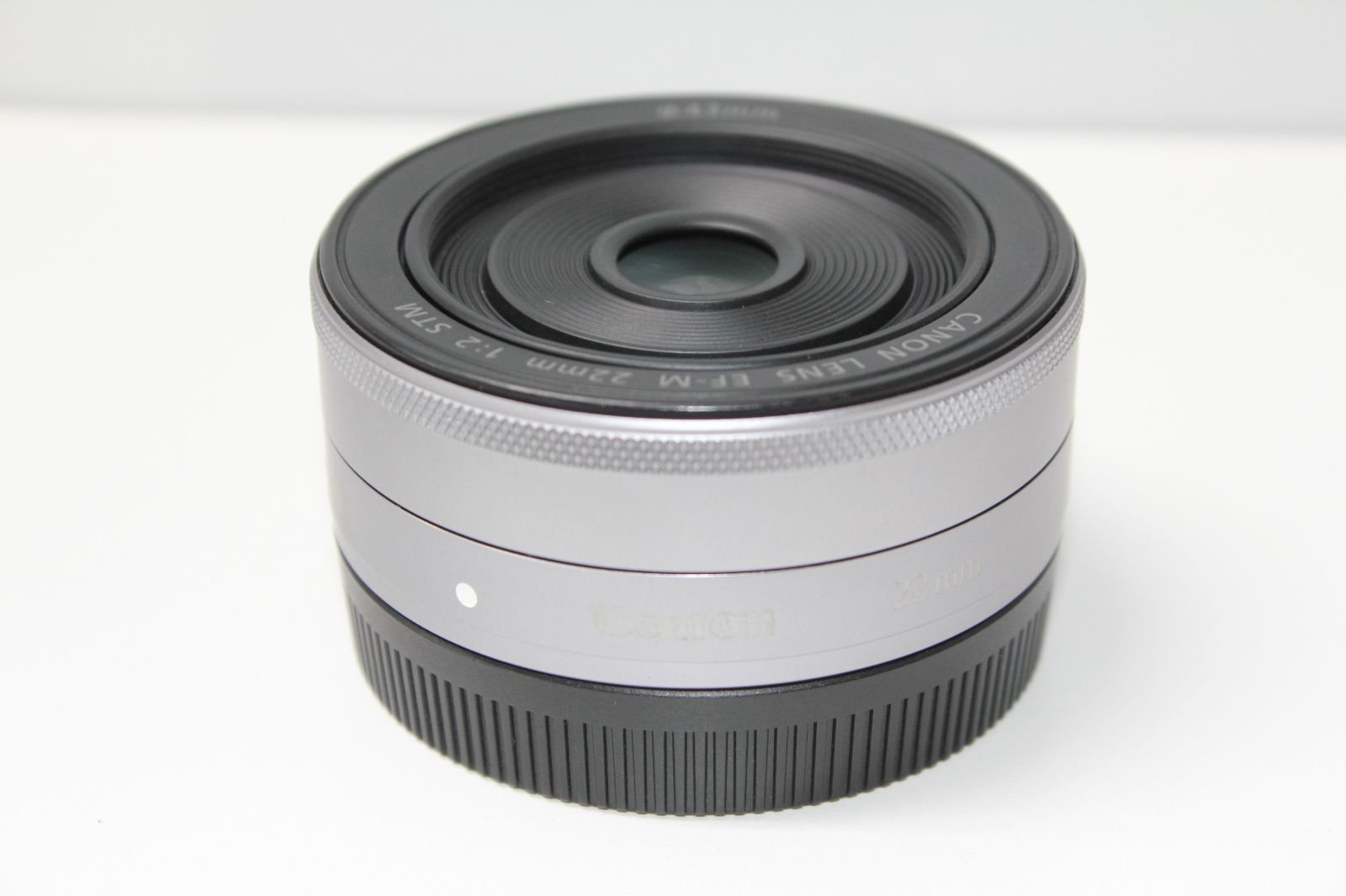 Canon/EF-M22mm F2 STM/単焦点レンズ ⑥ 美品 EF-M22mm F2 STM 単