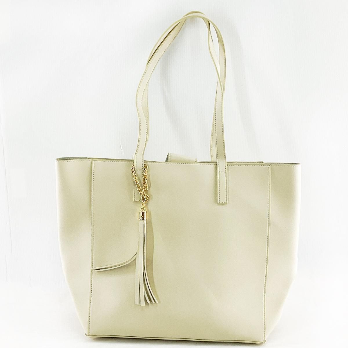 訳あり タッセル付きトートバッグ 合皮 軽量 A4対応 ゴールド金具