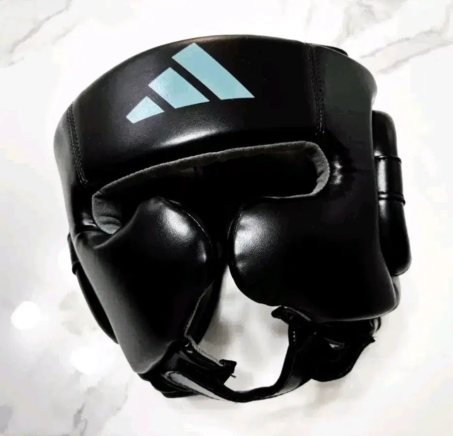 adidas ボクシング ヘッドギア ブラック - メルカリ