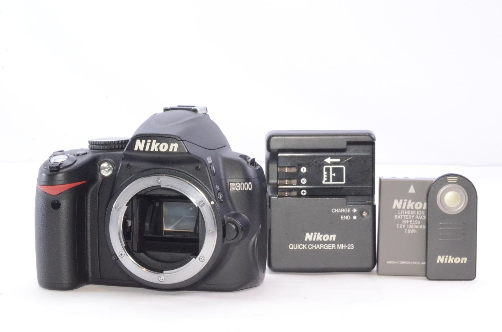 ショット数564枚】Nikon ニコン D3000 ボディ デジタル一眼レフカメラ