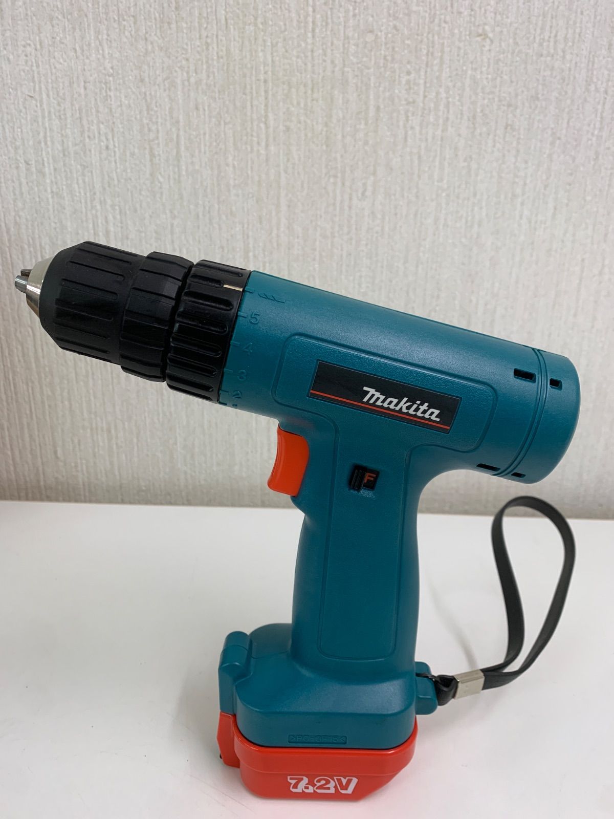 フォロー割対象商品 マキタ 充電式ドライバドリル7.2 V 6220 DW 充電器付き 工具 工作 道具 DIY