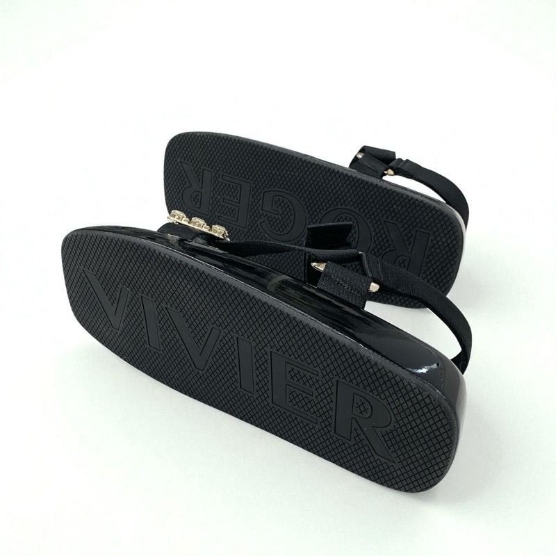 ロジェヴィヴィエ Roger Vivier サンダル 靴 シューズ パテント