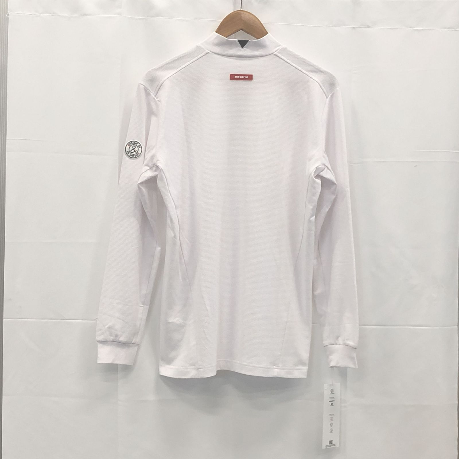 新品未使用 and per se アンパスィ ホワイト長袖 シャツ Mサイズ 新品タグ付き!】アンパスィ｜メンズ｜Mサイズ｜長袖モックネック