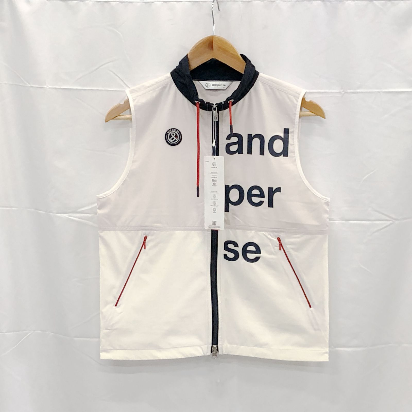 タグ付き! アンパスィ｜レディース｜Ｍサイズ｜アウターベスト｜ホワイト系｜古着ゴルフウェア