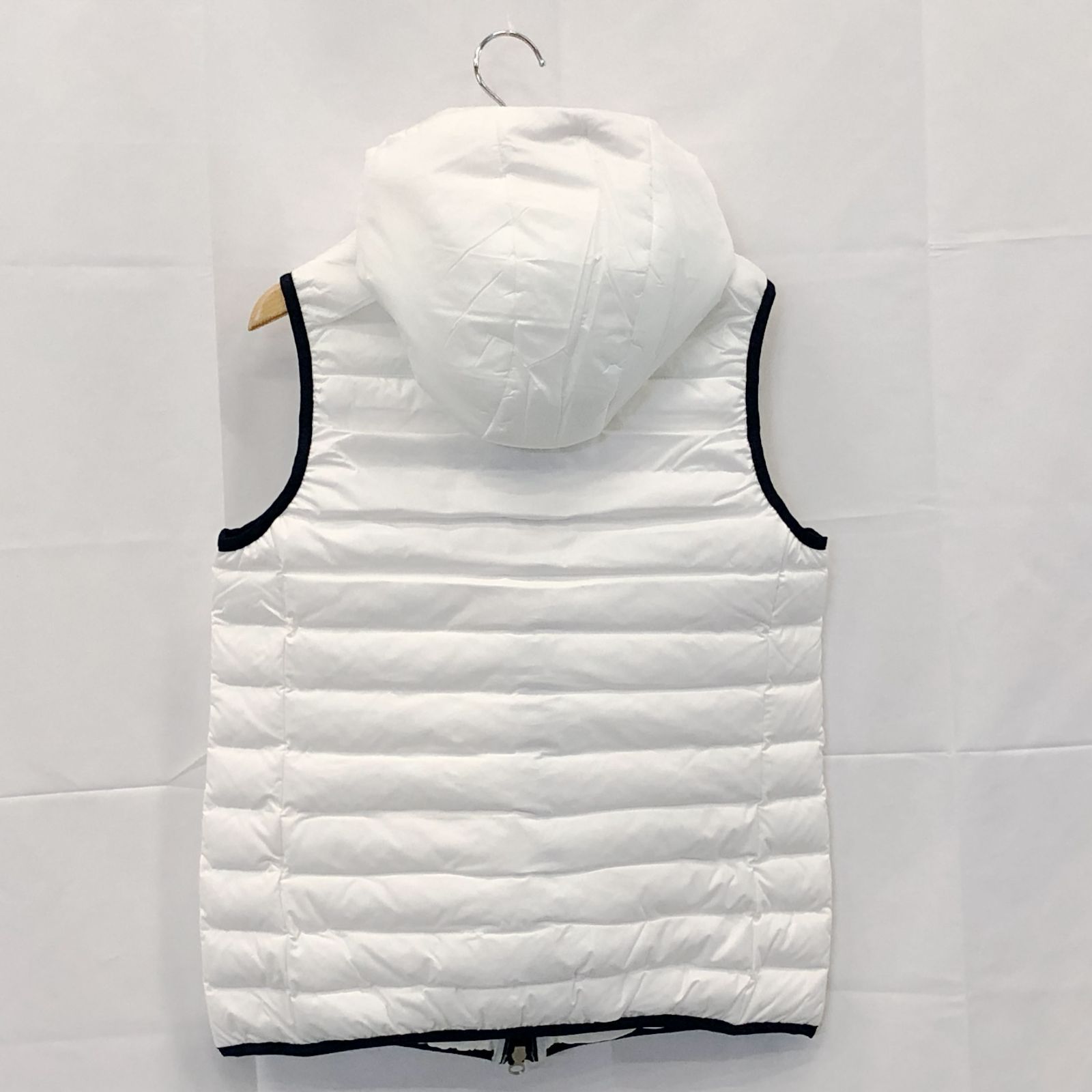 タグ付き! アンパスィ｜レディース｜Ｍサイズ｜エナジーコクーン中綿ベスト｜ホワイト系｜古着ゴルフウェア