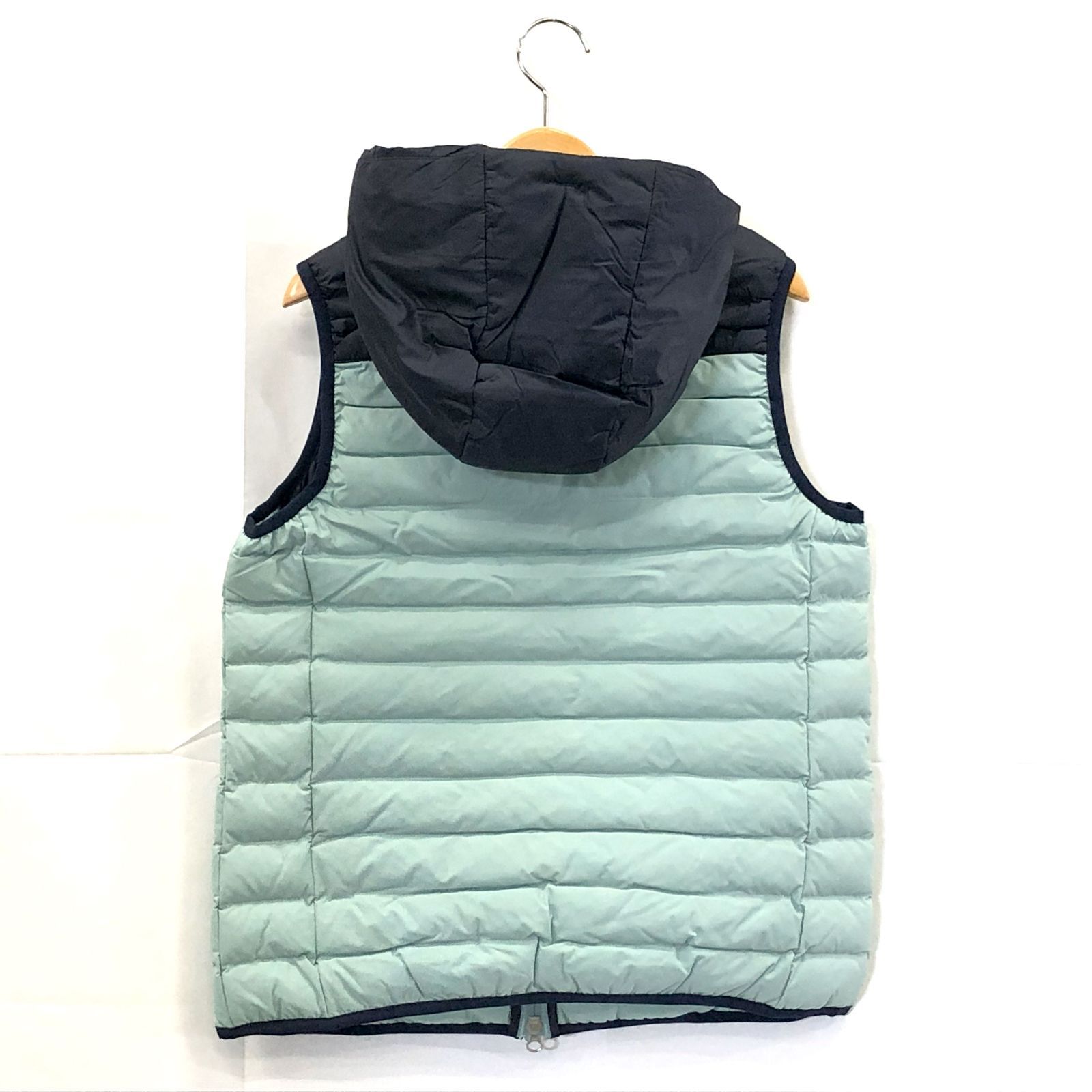 ! アンパスィ｜レディース｜Ｍサイズ｜エナジーコクーン中綿ベスト｜グリーン系｜古着ゴルフウェア