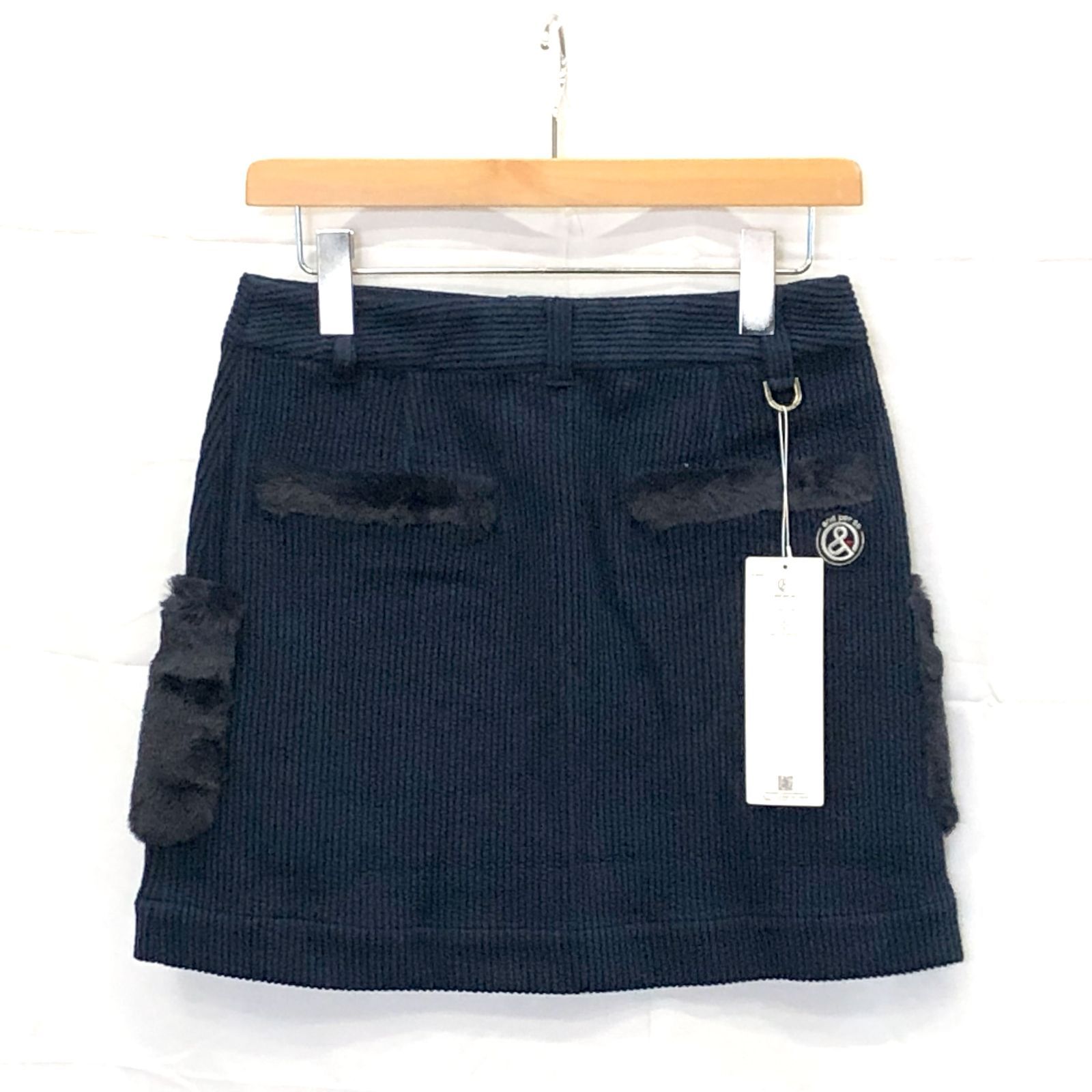 ! アンパスィ｜レディース｜Ｍサイズ｜ニットコーディロイスカート｜ネイビー系｜古着ゴルフウェア