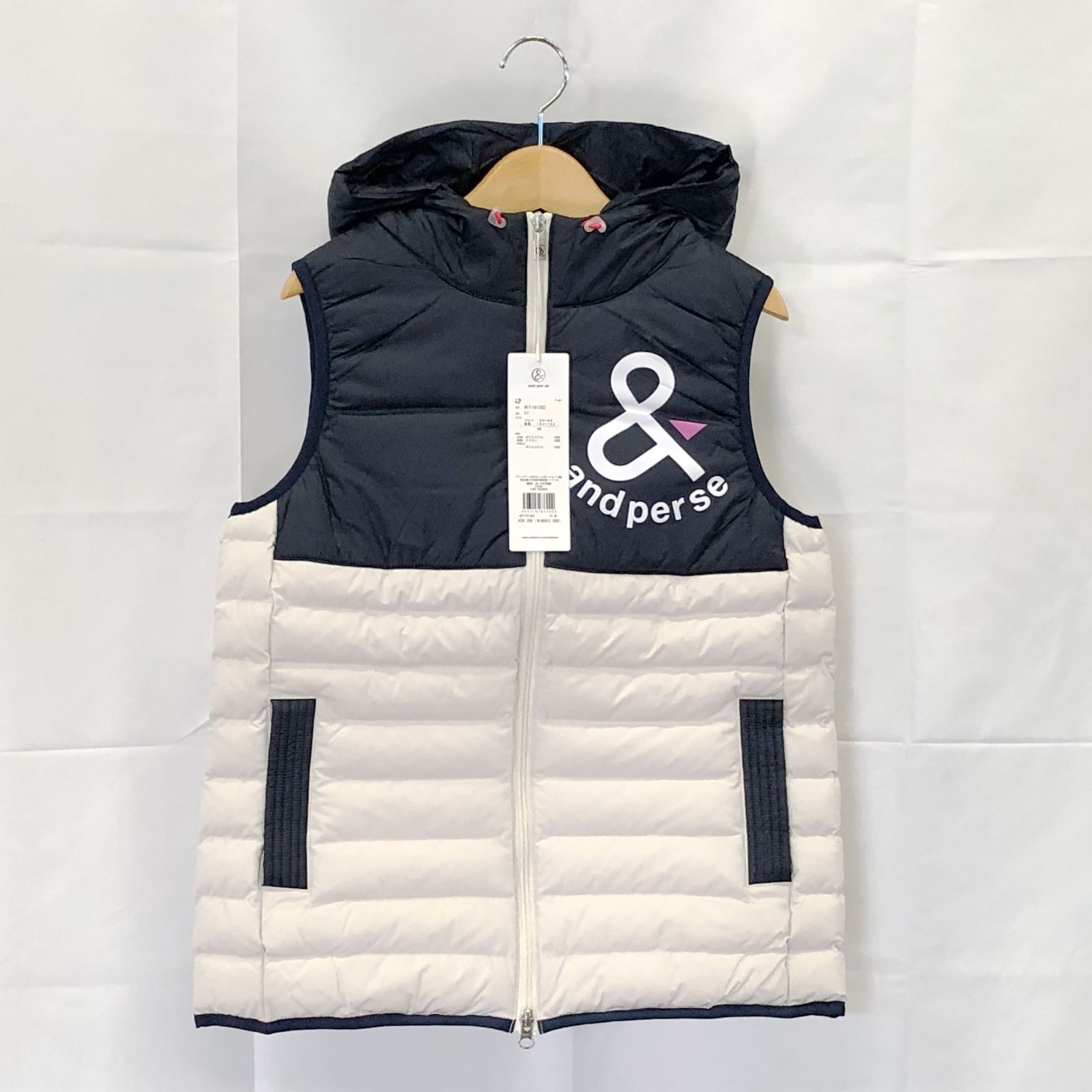 ! アンパスィ レディース Ｍサイズ エナジーコクーン中綿ベスト ベージュ系 古着ゴルフウェア