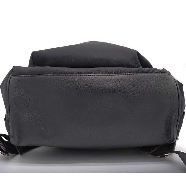 バーバリー BURBERRY ナイロンバックパック ナイロン レザー ブラック