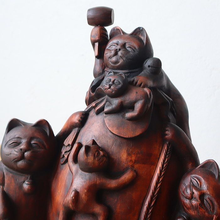 木彫りの招き猫 ヴィンテージ アンティーク ネコ 置き物 オブジェ