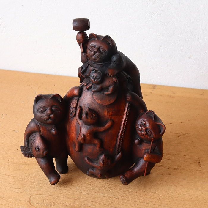 木彫りの招き猫 ヴィンテージ アンティーク ネコ 置き物 オブジェ