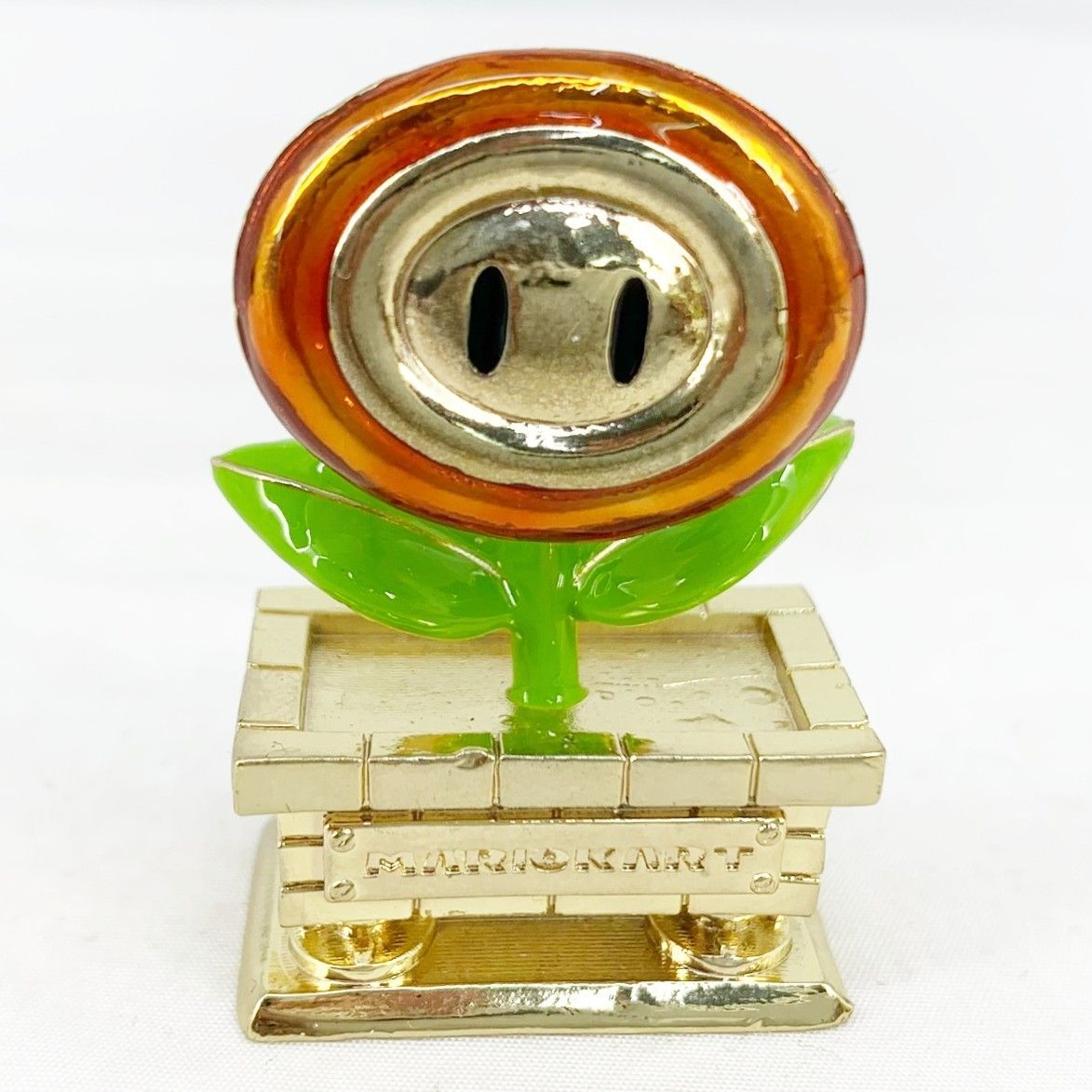 マリオカート コレクタブルトロフィーフィギュア フラワーカップ