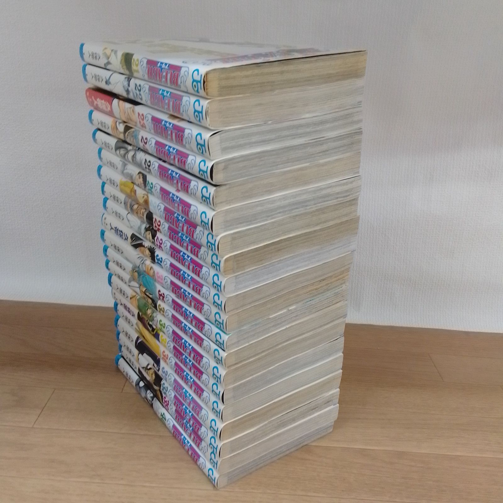 BLEACH　全巻セット　1〜74巻　関連本5冊 ☆【未開封2冊】BLEACH ブリーチ 1~74巻 全巻＋関連書籍3冊 計77冊