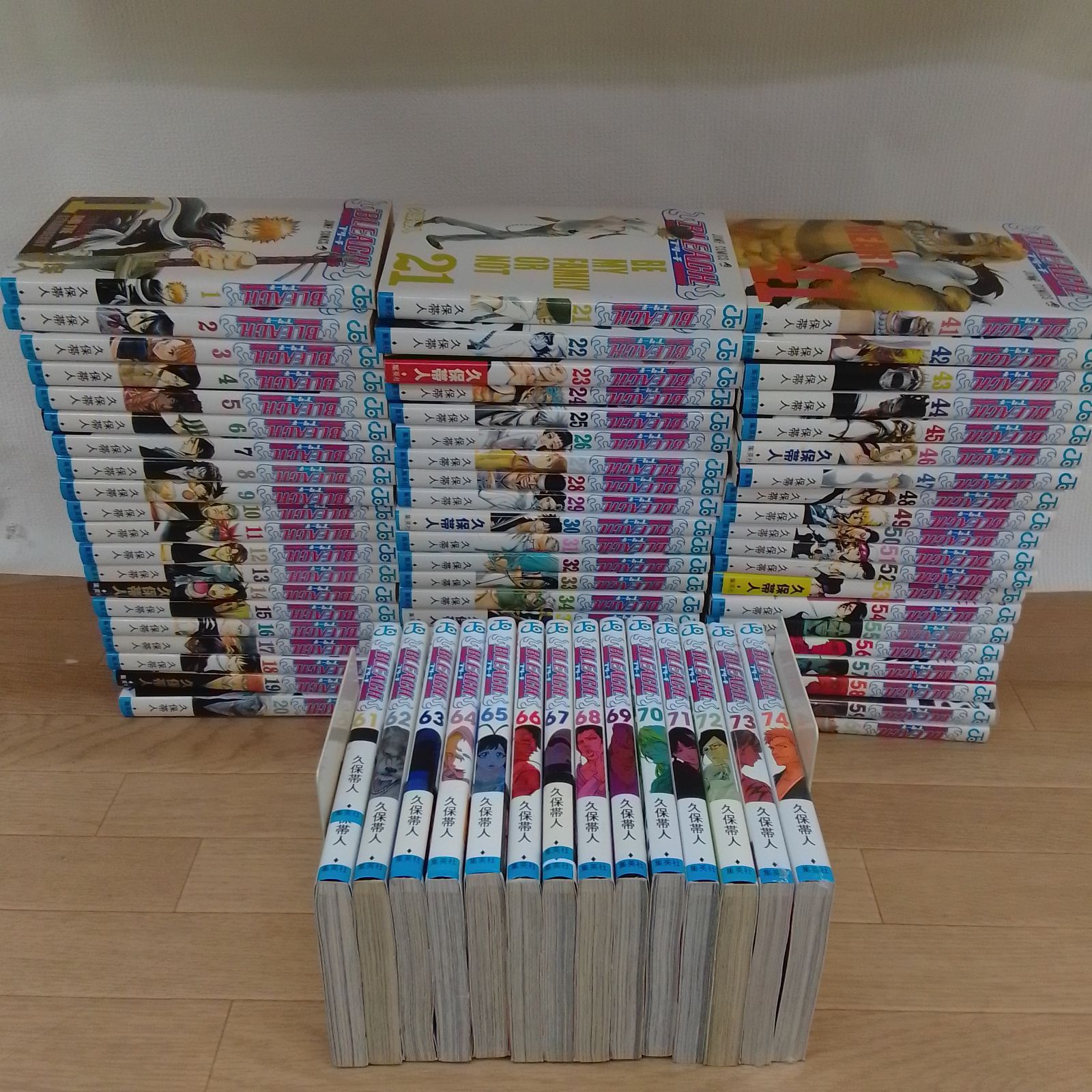 ☆【未開封2冊】BLEACH ブリーチ 1~74巻 全巻＋関連書籍3冊 計77冊