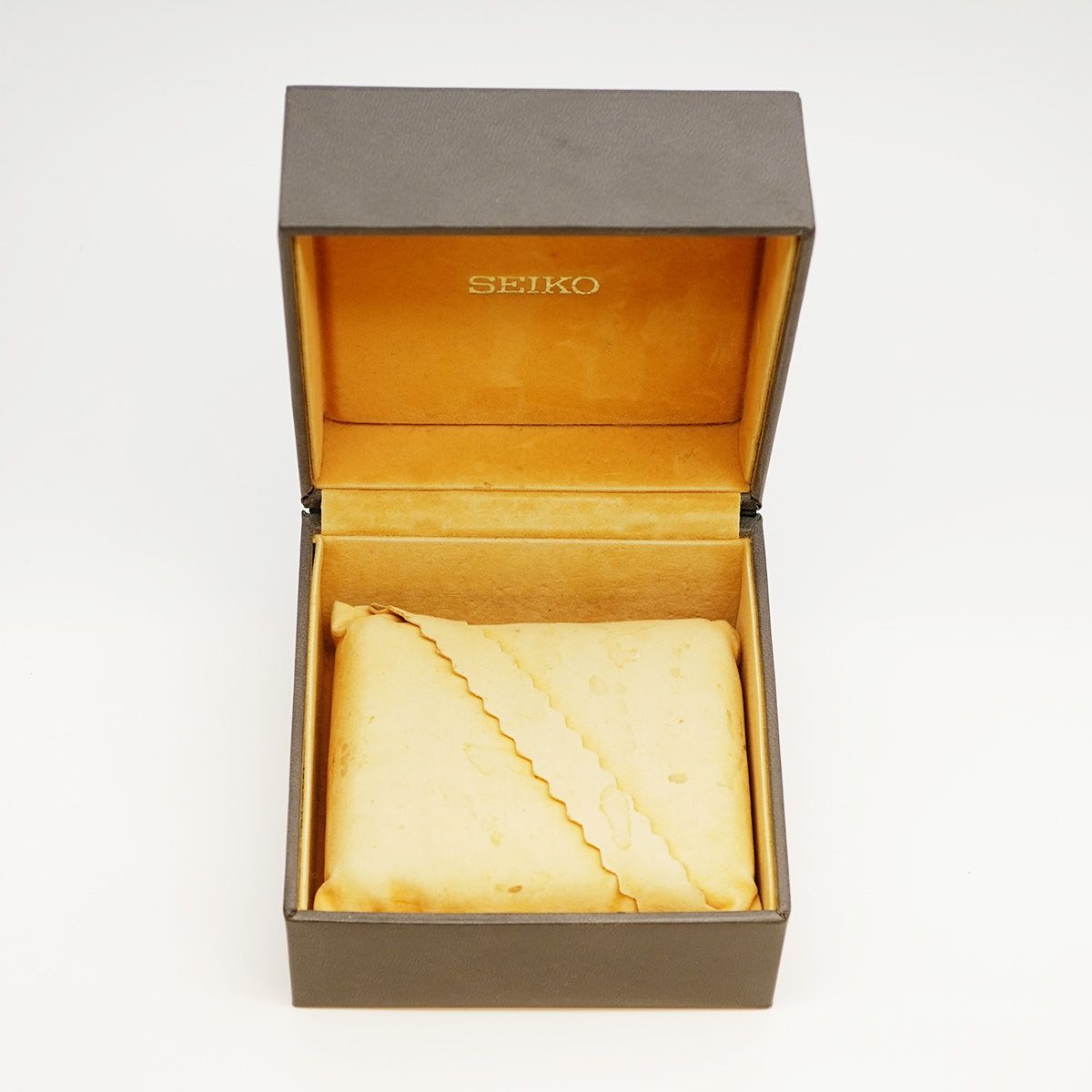 5 wwo 0363 セイコー エクセリーヌ A 50-5190 黒文字盤 腕時計 レディース