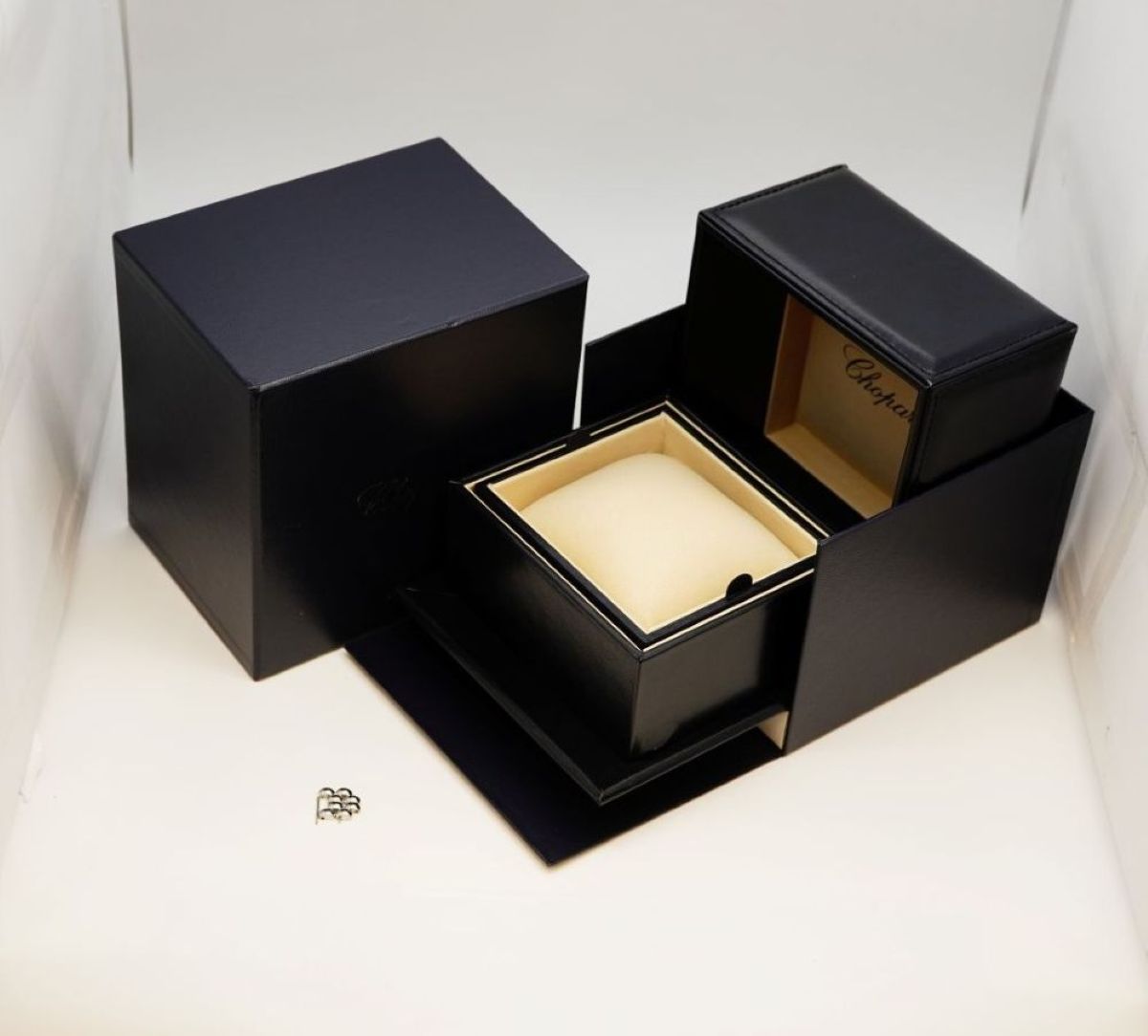 5 wwo 0373 ショパール ハッピースポーツ 27 8250 ピンク文字盤 腕時計 レディース