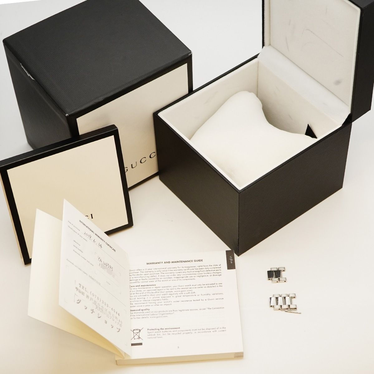 5 wwo 0431 グッチ Gタイムレス シルバー文字盤 腕時計 レディース