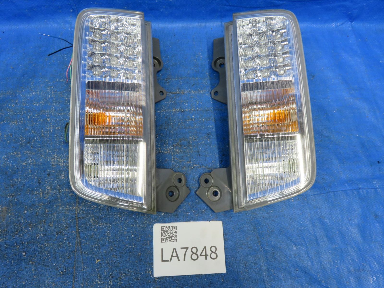 LA7848* 点灯OK 日産 エルグランド E52 テールライト テールランプ