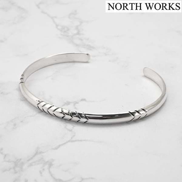 新品】ノースワークス NORTH WORKS 甲丸 ナバホ族スタンプ バングル M