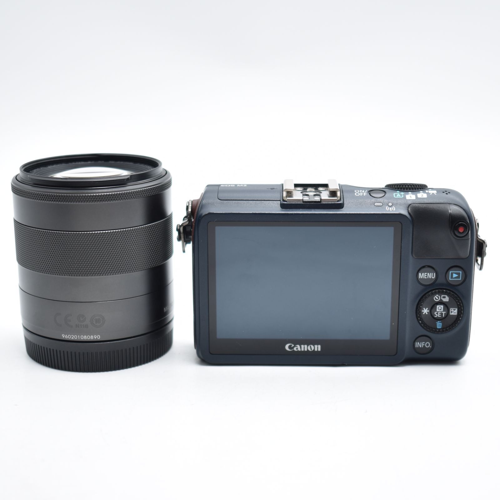 B#10025 Canon ミラーレス一眼カメラ EOS M2 EF-M18-55 IS STM レンズ