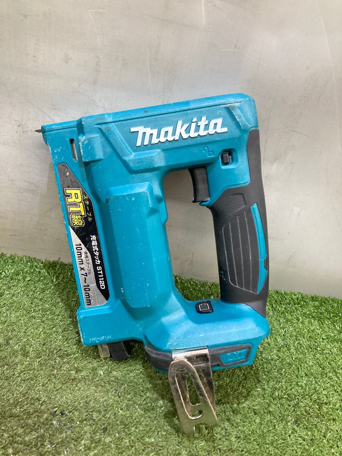 品 0921 makita マキタ 10㎜18 v充電式タッカ RT線 本体のみ ST 112 DZ